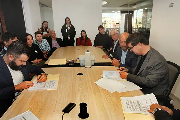 UCAB y RIDERY impulsan innovadora  APP de movilidad compartida