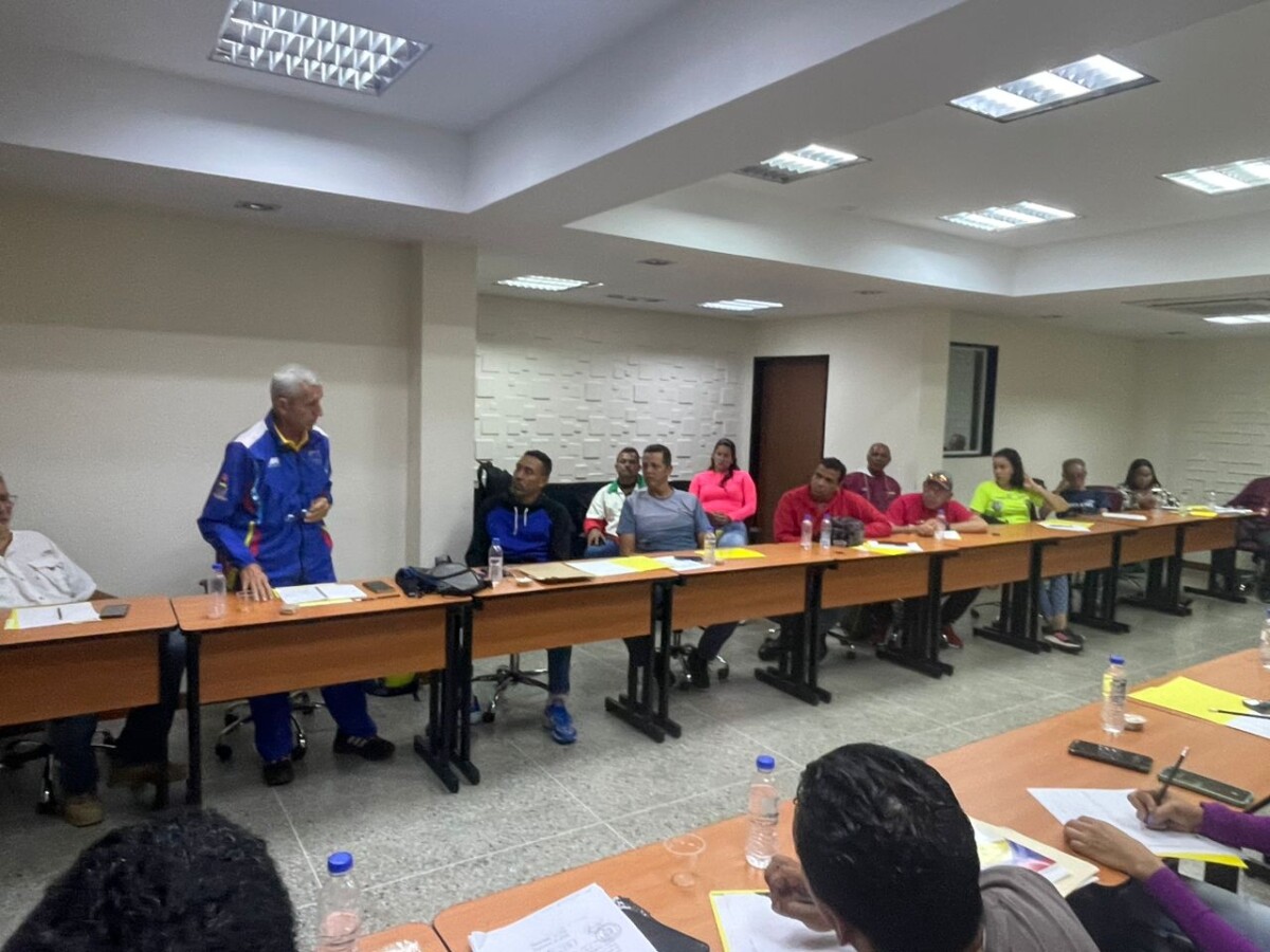 Asociaciones del voleibol convocarán asamblea extraordinaria para legalizar a la FVV