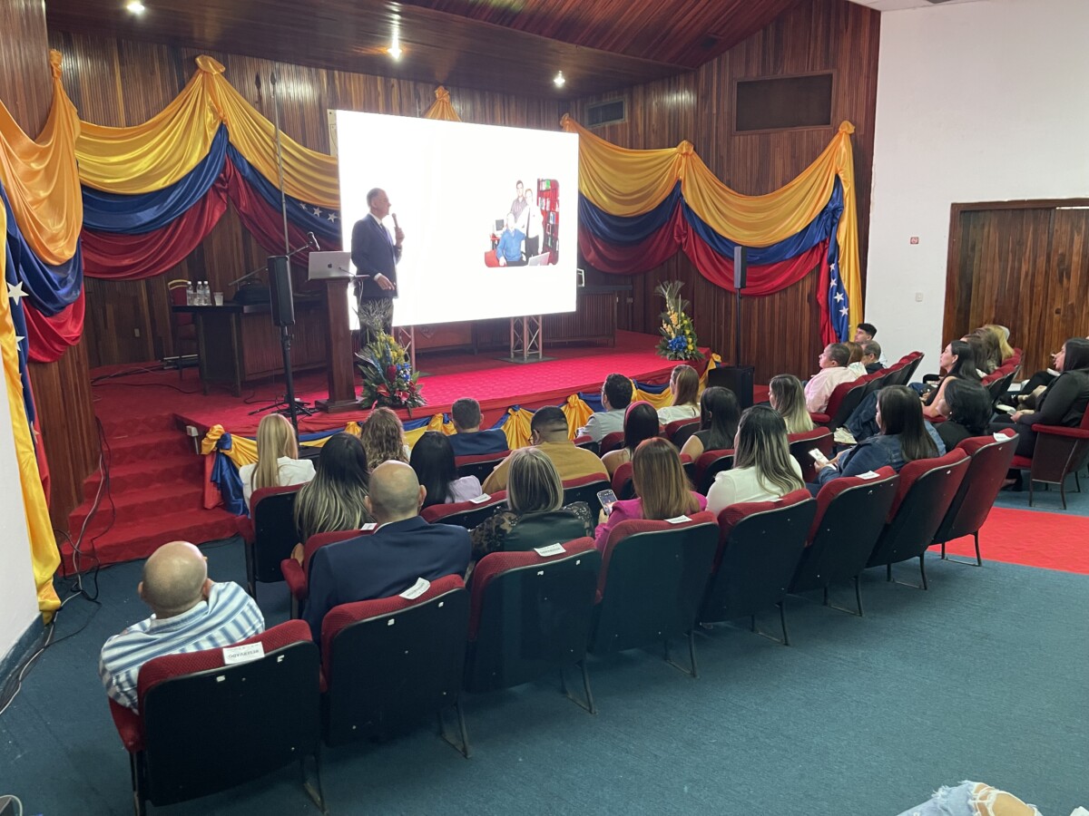 Colegio de Odontólogos de Venezuela cerró con éxito    conferencia binacional de ortodoncia      