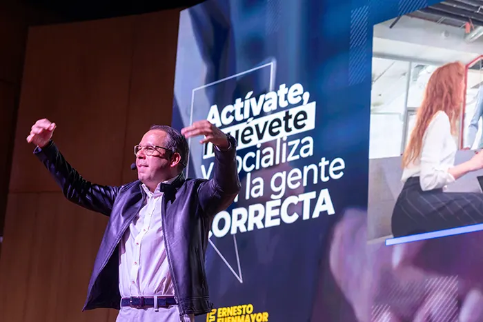 Ernesto Fuenmayor presentó su conferencia en Caracas