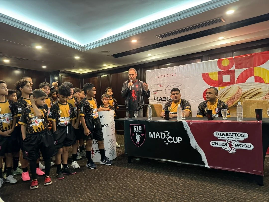 Diablitos Underwood patrocina  a futbolistas que participarán en torneo internacional de Madrid