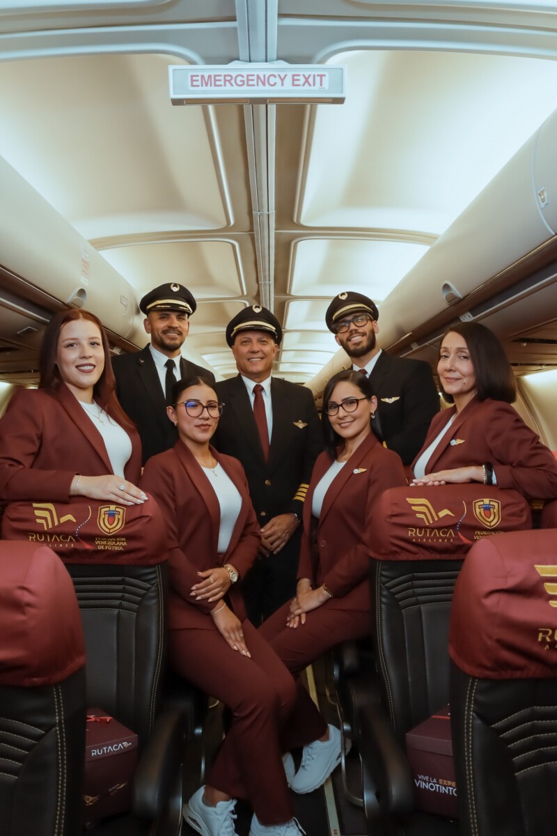 Rutaca hace historia por todo lo alto con el avión oficial de la Vinotinto