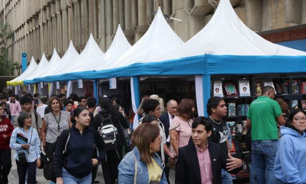 «Los libros son el anclaje que nos sostiene»: Inaugurada la FLOC UCAB 2025