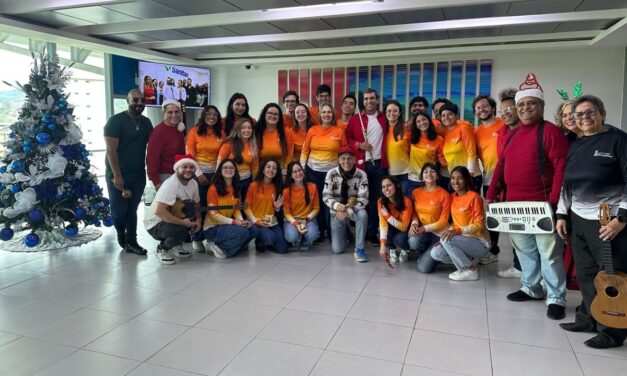 Huáscar Barradas inicia la Navidad en el GMSP con recorrido musical