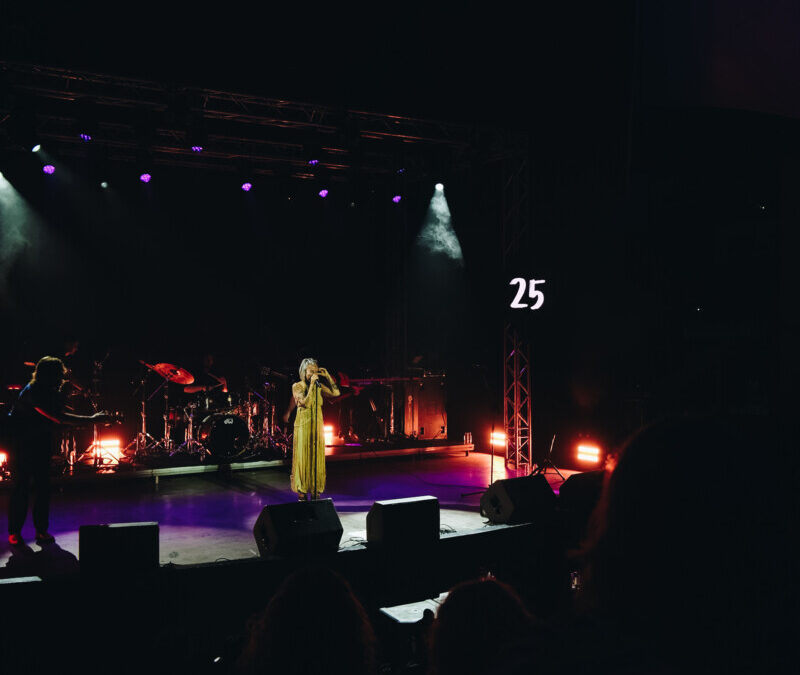 La celebración de Chambao y su “25 aniversario” tour se apoderó de Caracas