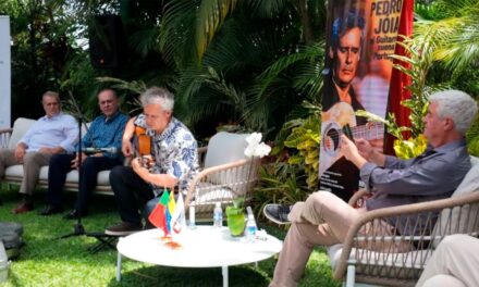 Pedro Jóia cautiva a la prensa con «Ícaro» y anuncia dos conciertos para celebrar en Caracas el Día de Portugal